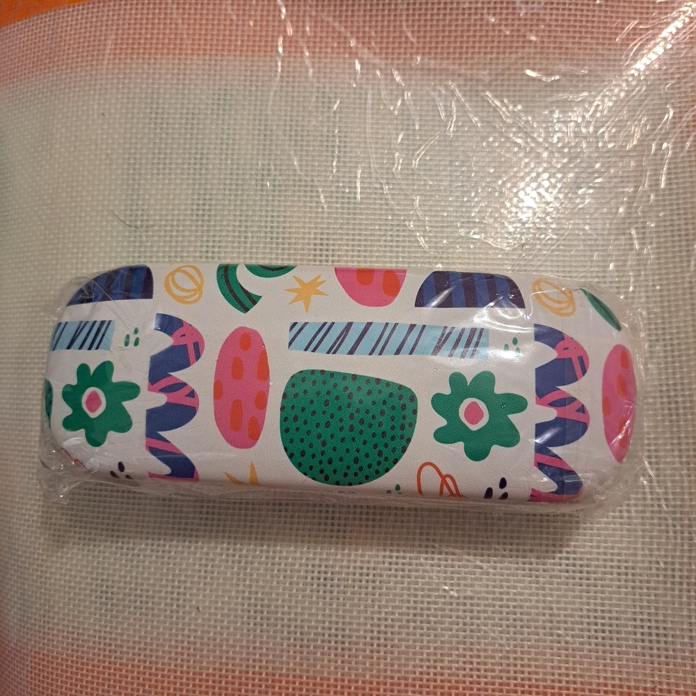 Eyeglass Hard Case Floral Geometric Print, PU Leather Clad Metal